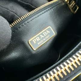 Picture of Prada Handbags _SKUfw184167288fw